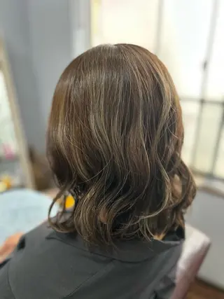 セミロング カラー 🌈美髪✂︎艶色🎨 頭皮改善🍀TAKUのヘアスタイル