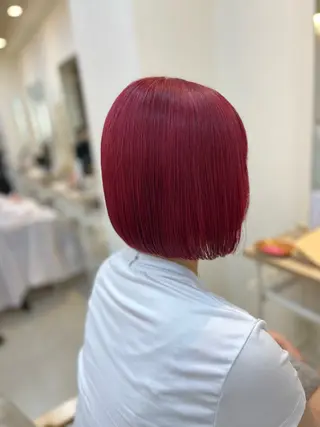 ショート カラー Lamp 柏 山口 か乃 ブリーチカラーのヘアスタイル