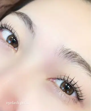 マツエク・マツパ LUCY NAIL&EYE所属・LUCY心斎橋 奥野の眉毛・アイブロウイメージ