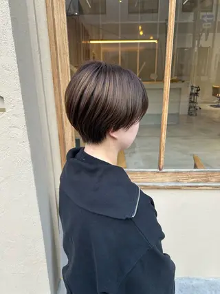 ショート pele 梅田　annex所属・PELEハイトーン shinobuのヘアスタイル