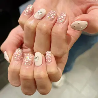 ネイル 鈴木 里奈のネイルデザイン