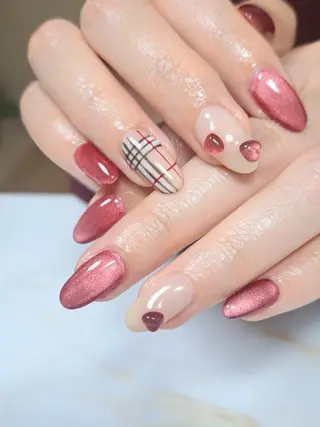 ネイル B-BAUM  nailsalon のネイルデザイン