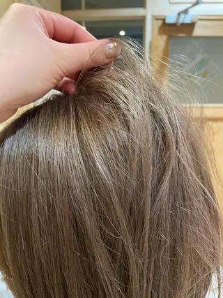 ミディアム カラー 渋谷 留菜のヘアスタイル