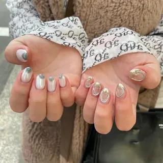 ネイル 個性派ネイル 🌼 ハルカ ♡の眉毛・アイブロウイメージ