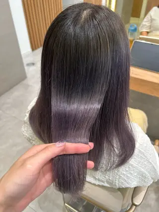カラー KENJE湘南台 田澤明菜のヘアスタイル