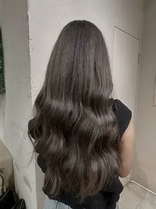 ロング カラー aoi /ニュアンス /透明感カラーのヘアスタイル