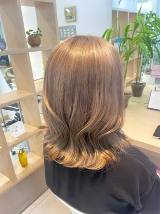 セミロング nuu 栄所属・🧸SAKI🎀 韓国レイヤーのヘアスタイル