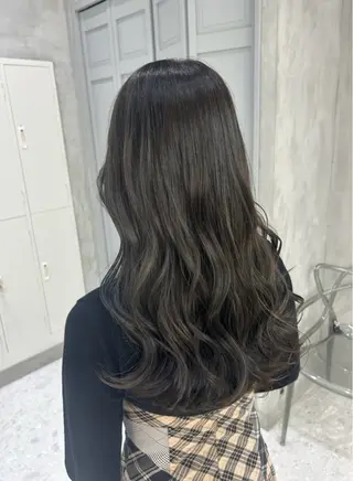 カラー 🍀火曜以外予約⭕ 安藤澪央☘️のヘアスタイル