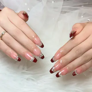 ミディアム タオ タオ Nailのネイルデザイン