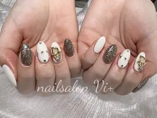 ネイル ✨Nailsalon Vi+✨のネイルデザイン
