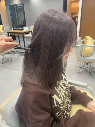 ミディアム カラー CIEN所属・松下 育未のヘアスタイル