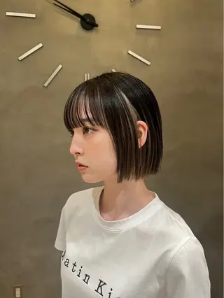 ミディアム Atoro所属・ブリーチ|レイヤー |honokaのヘアスタイル