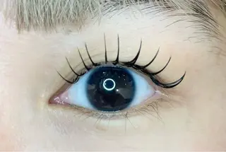 マツエク・マツパ emu所属・持続力、モチ重視 emu🍒のマツエク・マツパデザイン