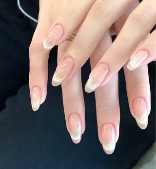 ネイル Emi⭐️⭐️ 上野店のネイルデザイン