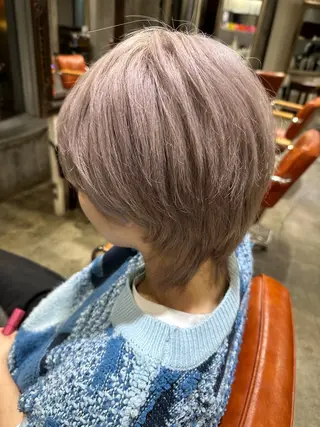 ショート yelm所属・🫒オリーブカラー ミディアムレイヤー✨のヘアスタイル