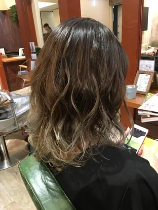 ミディアム カラー lafith hair goat所属・宮下 浩一のヘアスタイル