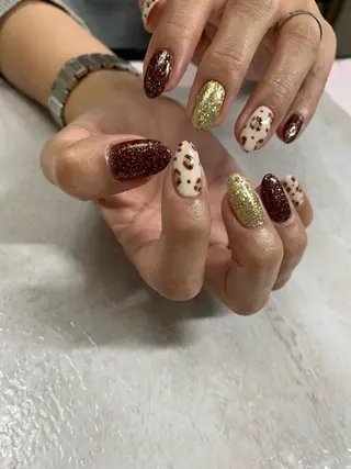 ネイル THECOLORS所属・近貞 莉奈のネイルデザイン