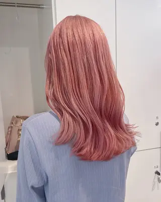 セミロング カラー レイヤー/ブリーチ ♥️【木坂 桃歌】のヘアスタイル