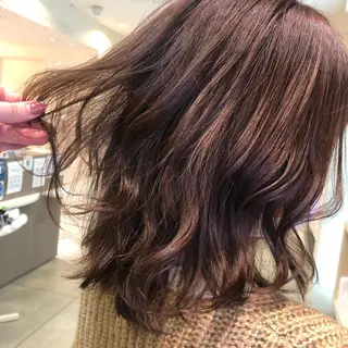 ミディアム カラー 松佐 ゆかりのヘアスタイル