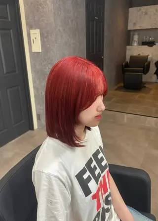 ミディアム カラー 影田 愛希のヘアスタイル