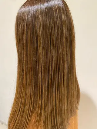 セミロング 高本 明日香のヘアスタイル