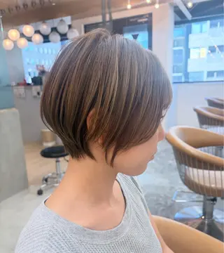 ショート オリーブベージュ/シ ョートボブたまき🧡のヘアスタイル