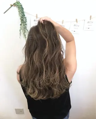 ロング カラー ショート、ボブ シマダマサトのヘアスタイル