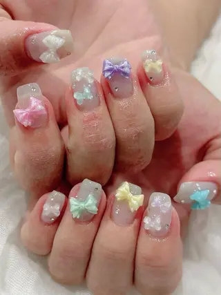 ネイル Zir nail 津田沼店所属・☁️ ゆい 🧸💛のネイルデザイン