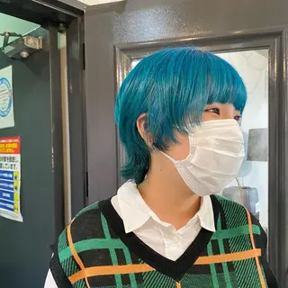 ショート カラー 梅田ハイトーン チダ ヒナノのヘアスタイル