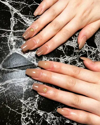 ミディアム ネイル ✴︎ Delightのネイルデザイン