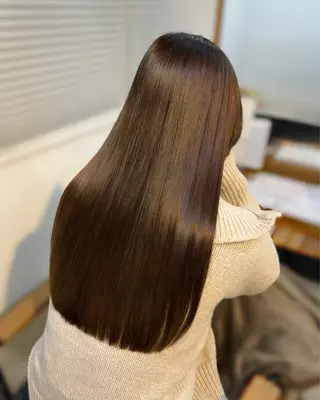 ロング aimu/レイヤー/ カラー/髪質改善のヘアスタイル