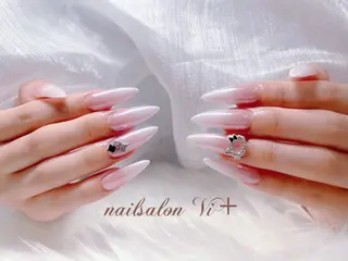 ネイル ✨Nailsalon Vi+✨のネイルデザイン