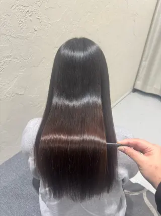 ロング LyriQ所属・池戸 梨衣のヘアスタイル