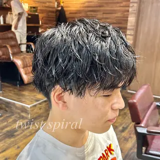 ショート パーマ メンズ ツイスパ/メンズ特化 🦋𝑺𝑶𝑵𝑬のヘアスタイル