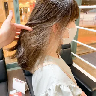 セミロング カラー TONE所属・透明感カラー/ 韓国ヘア/縮毛矯正のヘアスタイル