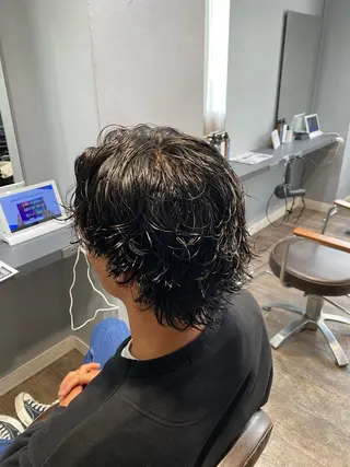 ミディアム パーマ メンズ 江﨑 翔のヘアスタイル