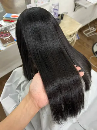 ロング AQAFit所属・藤野 莉奈のヘアスタイル