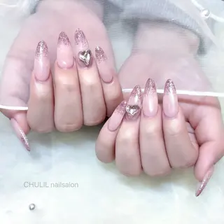ネイル CHULIL nailsalonのネイルデザイン