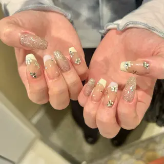 ネイル ⠀ loggy.のネイルデザイン