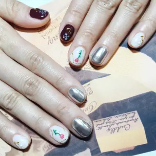 ネイル みよし市 nail salon*pomnal.co所属・Shimada Harukaのネイルデザイン