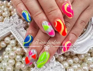 セミロング R NAILSALONのネイルデザイン