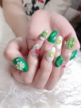 ネイル n o q r m. n a c h iのネイルデザイン