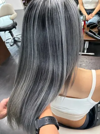 ロング OLUOLU所属・桝田 友美のヘアスタイル