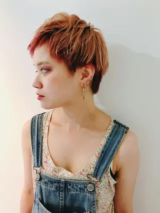 ショート pole/apartment所属・💓パーマ，💗 レイヤーカットのヘアスタイル