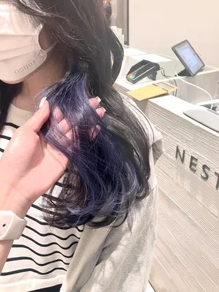 ロング カラー サキ🤍ハイトーン 🩰くびれ巻きヘアのヘアスタイル