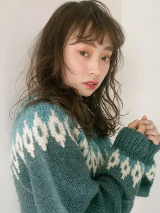 パーマ pole/apartment所属・💓パーマ，💗 レイヤーカットのヘアスタイル