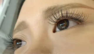 マツエク・マツパ _WHITE 南海難波店のマツエク・マツパデザイン