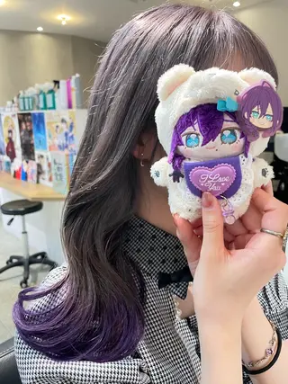 ロング カラー SALOWIN池袋East店3F所属・インナーカラー 推し ブリーチ  髪質改善のヘアスタイル