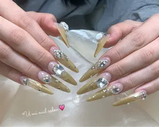 ネイル U·Mi nail salon所属・U·Mi 上野御徒町容のネイルデザイン