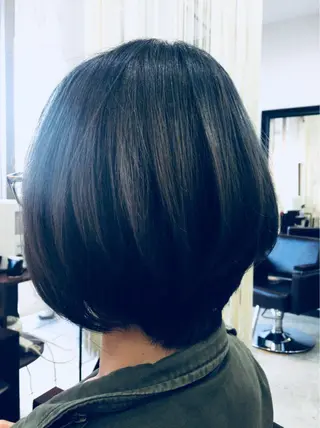 ショート カラー 阿久津 泰幸のヘアスタイル